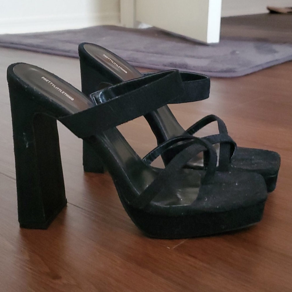 COPY - Black size 7 heels